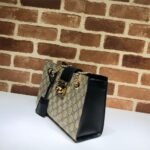 GG Padlock small GG bees shoulder bag - Image 4