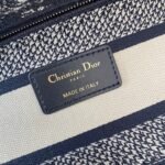 Dior Lady D-Lite Large Bag Fake in Blue Toile de Jouy Reverse Embroidery - Image 3