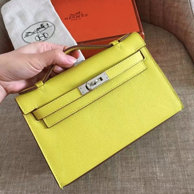 30774C99-8B81-2797-5BCE-4BB9898D5351.jpg Soufre Epsom Knockoff Hermes Kelly Pochette Vibrant Handbag - Image 1