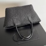 Top Quality Replica Bottega Veneta Cabat Medium Bag In Black Intrecciato Lambskin - Image 6