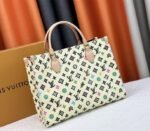 Louis Vuitton Monogram Craggy Onthego MM Tote In Vanilla - Image 2