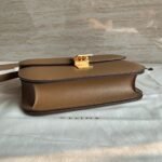 Top Quality Replica Celine Classic Box Medium Bag In Camel - Image 4