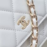 Chanel classic chain wallet - Image 5