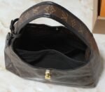 Monogram Canvas The Drop GM - Image 3
