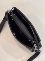 Fendi O’Lock Zipper - Image 4