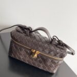Replica Bottega Veneta Bang Bang Vanity Case Fondant - Image 5