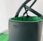 Fake Bottega Veneta Arco Medium Tote Green - Image 2
