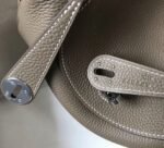 Designer replica Hermes Lindy 26cm handbag in taupe grey - Image 6