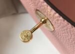 Knockoff Hermes Lindy 30cm bag in pink color - Image 4