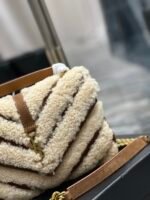 SAINT LAURENT MONOGRAM - Image 9