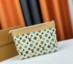 Louis Vuitton Monogram Craggy Voyage Souple Pochette In Vanilla - Image 3