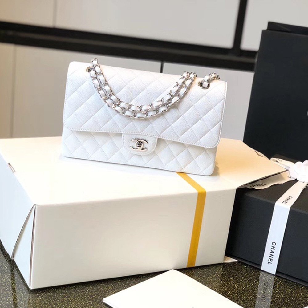 3EF86F7E-C216-9810-BA7D-C72A9BF96BB5.jpg CHANEL Classic Flap Handbag - Image 1