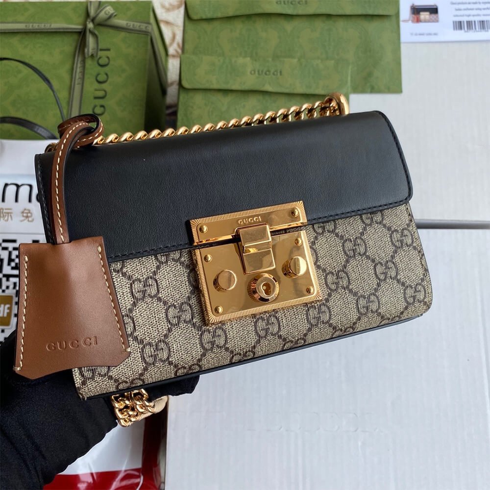 40505CC7-1749-25D5-56EB-2A8350A86054.jpg Padlock small GG shoulder bag - Image 1