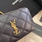 BECKY DOUBLE-ZIP POUCH IN QUILTED MATTE LEATHER - Image 6