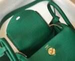 Designer replica Hermes Lindy Mini handbag in green clemence leather - Image 6