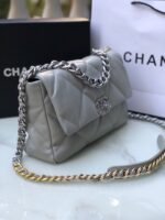 Chanel 19 medium - Image 8