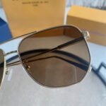 Womens Square Sunglasses - Image 5