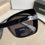 CHANEL Sunglasses - Image 4
