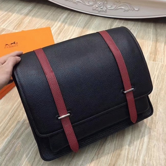 4AE2A555-8BC5-E686-AFF6-34AA8C416043.jpg Black Knockoff Hermes Bicolor Steve Messenger Bag - Image 1