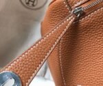 Designer replica Hermes Lindy 30cm bag in gold color - Image 5