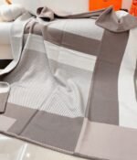 Best replica Hermes H Riviera blanket in beige wool and cashmere - Image 3