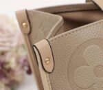 Louis Vuitton Monogram Empreinte Giant Onthego GM Tote In Beige - Image 8