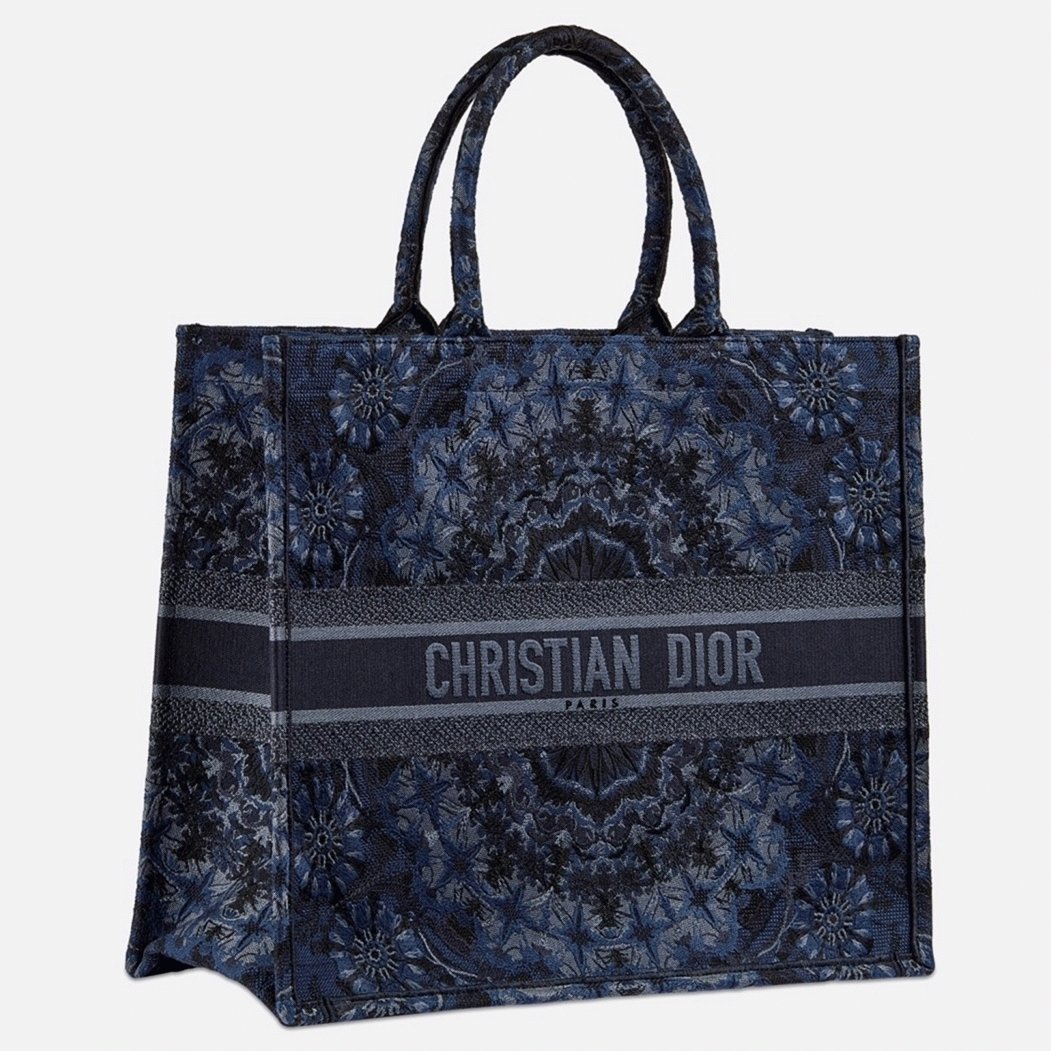 51EF226A-060F-C986-F02A-3E42410A554D.jpg Dior Large Book Tote Bag Fake in Blue KaleiDiorscopic Embroidered Cotton - Image 1