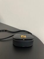 Top Quality Replica Fendi C’mon Small Bag in Black - Image 2