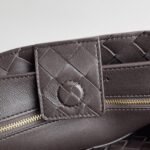 Fake Bottega Veneta Large Andiamo Bag Fondant - Image 7