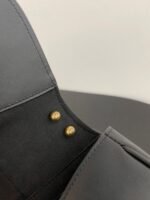 Top Quality Replica Fendi C’mon Small Bag in Black - Image 6