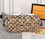 Louis Vuitton Giant Neverfull MM Tote In Cream And Caramel - Image 6