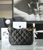 Chanel Hobo bag - Image 7