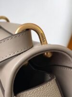 Top Quality Fake Fendi C’mon Medium Bag in Grey - Image 6