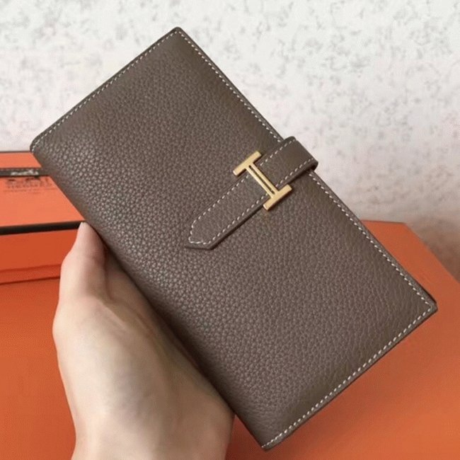 59BD5C45-AC30-643F-5D72-3CC9CAF4D70F.jpg Taupe Clemence Fake Luxury Hermes Bearn Wallet - Image 1