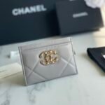 CHANEL 19 CARD HOLDER