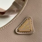 Prada Re-Edition 2005 Shoulder Bag Fake in Taupe - Image 10