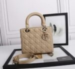 Dior Lady Dior Medium Bag Knockoff in Beige - Image 4