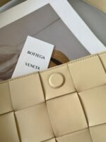 Top Quality Fake Bottega Veneta Cassette Bag In Porridge - Image 3