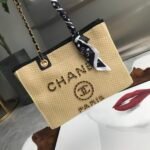 CHANEL TOTE - Image 7