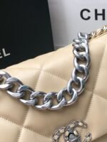 Chanel 19 medium - Image 7