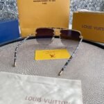 LV GOLD AVIATOR SUNGLASSES - Image 8