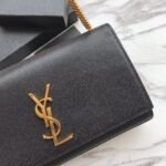 KATE MEDIUM IN GRAIN DE POUDRE EMBOSSED LEATHER - Image 5