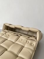 Top Quality Faux Bottega Veneta Chain Cassette Bag In Porridge - Image 7