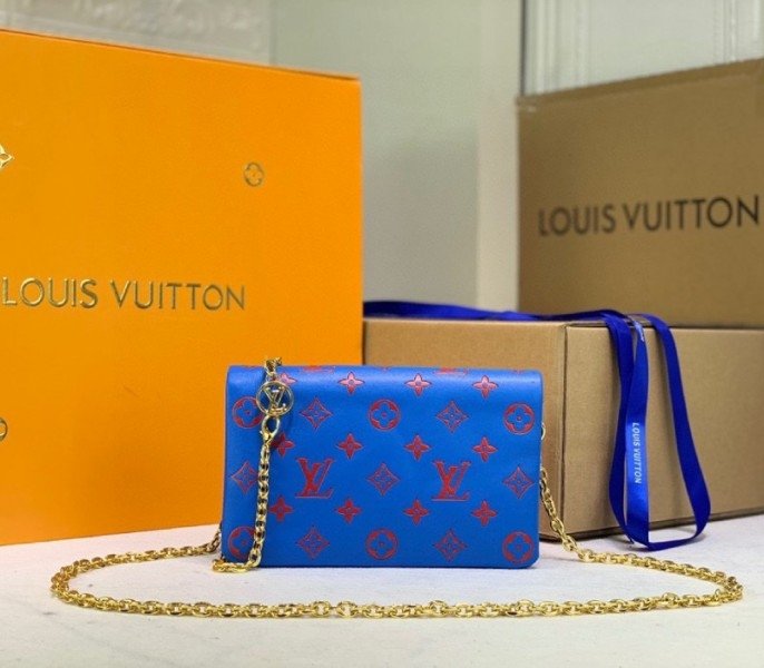 6365C9F2-3334-A7B2-5575-79FECFF0D447.jpg Louis Vuitton Coussin Pochette In Blue And Red - Image 1