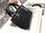 Dior Lady Dior Medium Bag Fake in Noir - Image 7