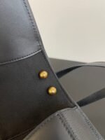 Top Quality Replica Fendi C’mon Medium Bag in Black - Image 8