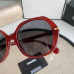 Round Sunglasses - Image 4
