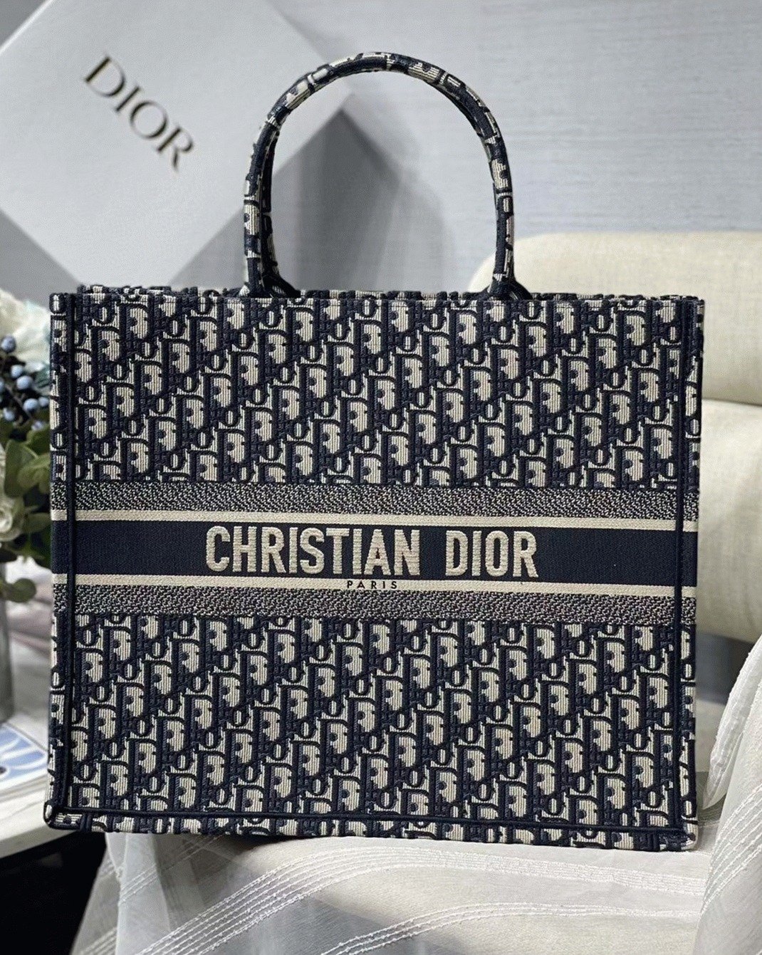 684B15BF-DDBE-32A0-EAA3-964708454DBA.jpg Dior Large Book Tote Bag Fake in Blue Dior Oblique Embroidery - Image 1