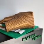 Top Quality Fake Bottega Veneta Cabat Medium Bag In Caramel Intrecciato Lambskin - Image 9