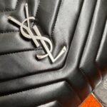 Replica Saint Laurent LouLou Medium Chain Bag Noir - Image 7